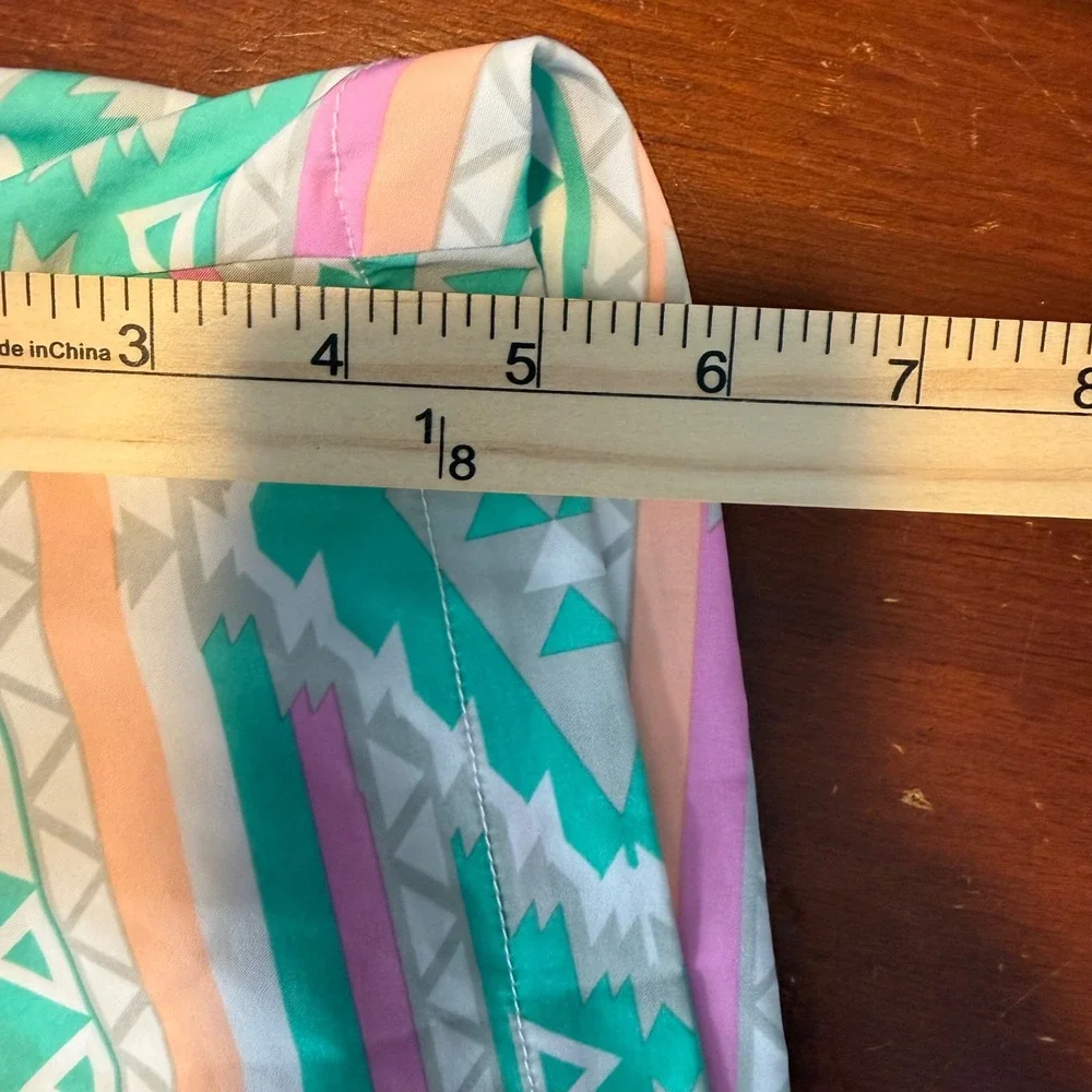 Chubbies Swim Trunks Men Small Teal Geometric Tribal 5.5
